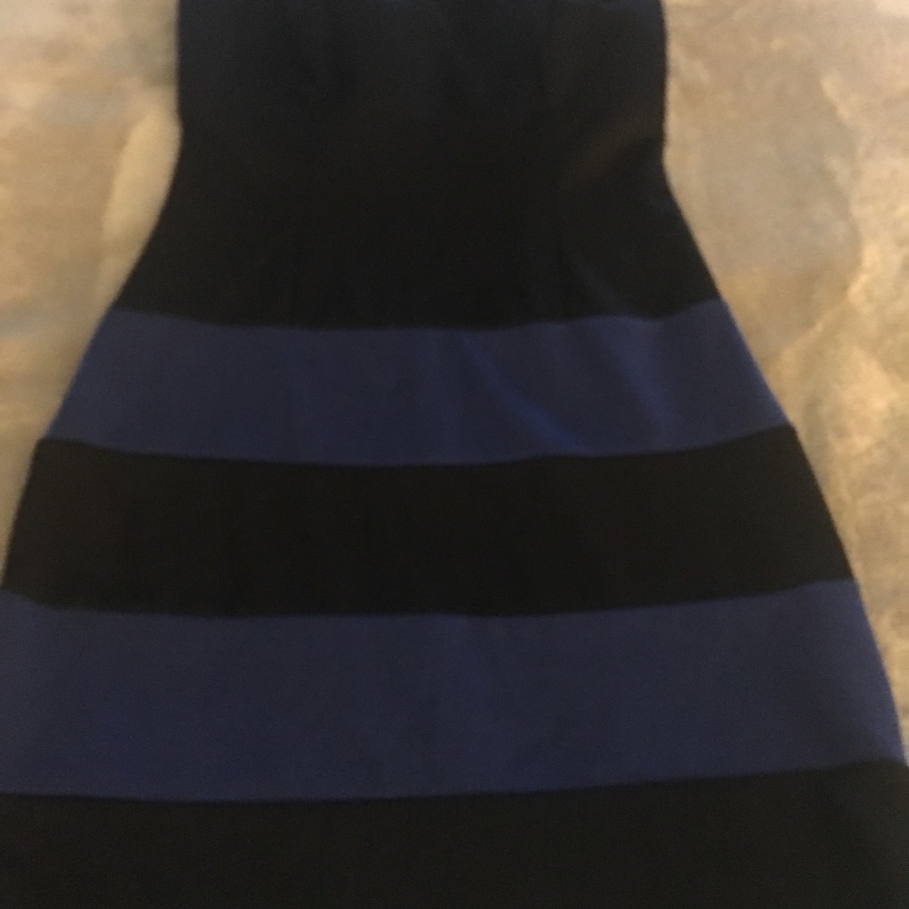 🦋Black & Blue striped strapless mini dress NEW🦋 - Picture 3 of 8